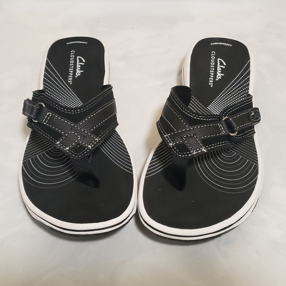 Clarks Black and White Women's Thong Sandals - Cloudsteppers Style